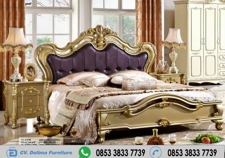 Ranjang Tidur Klasik Warna Emas Gold