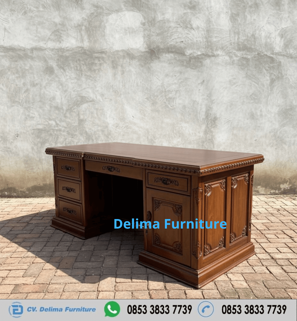 Meja Kantor Direktur Kayu Jati Solid Ukiran Klasik