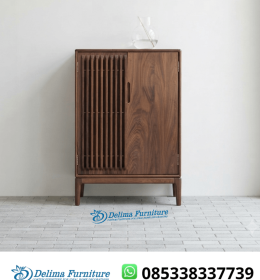 Lemari Sepatu Jati Kisi 2 Pintu Salur Walnut Minimalis